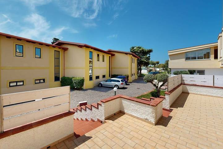 Appartement entier, Confortable appartement pour 4 personnes avec climatisation, WIFI, véranda et animaux admis in Amantea, Côte Tyrrhénienne Calabre