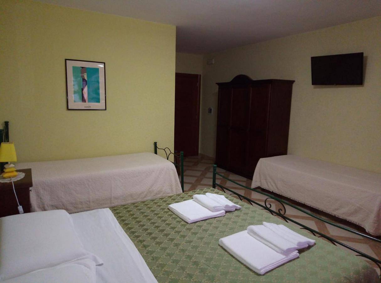 Quadruple Room with Shower in Borgagne, Melendugno