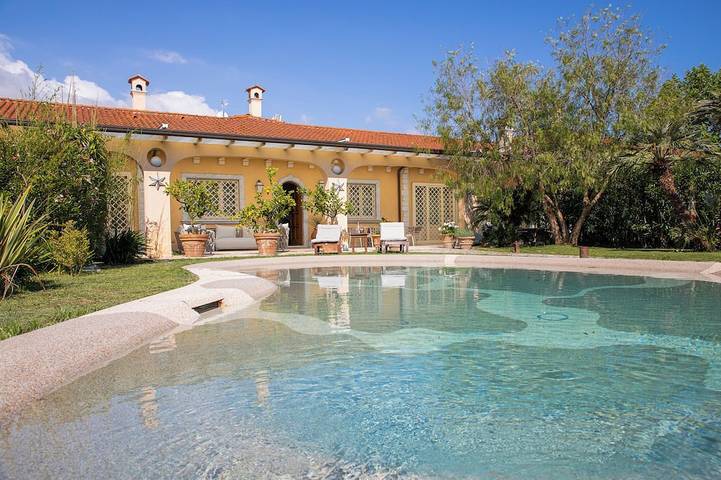 Villa per 8 persone, con giardino, con animali domestici in Pietrasanta