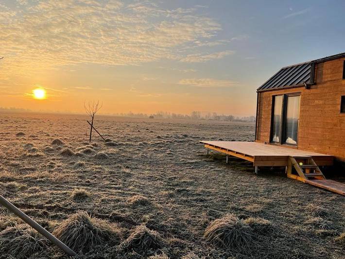 Gîte pour 2 personnes, avec jardin et piscine ainsi que vue et terrasse, animaux acceptés