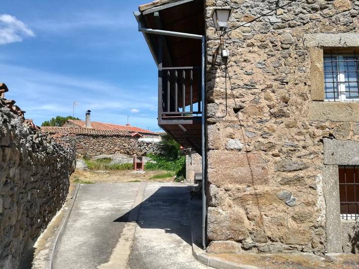 Casa rural para 11 personas, con Terraza y Jardín en Santa María de los Caballeros - 3