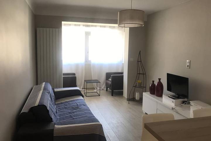 Entire apartment, Collioure new air-conditioned apartment with private parking in La Côte Vermeille, Collioure
