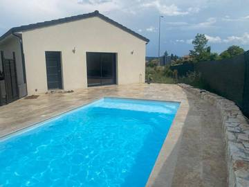 Cottage pour 7 personnes, avec vue ainsi que piscine et jardin à Saint-Étienne-de-Fontbellon