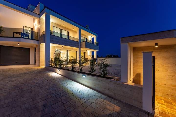 Ferienwohnung für 5 Personen, mit Terrasse in Vrsi - 2