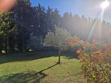 Gîte pour 2 personnes, avec jardin ainsi que vue et terrasse, animaux acceptés à Carpentras