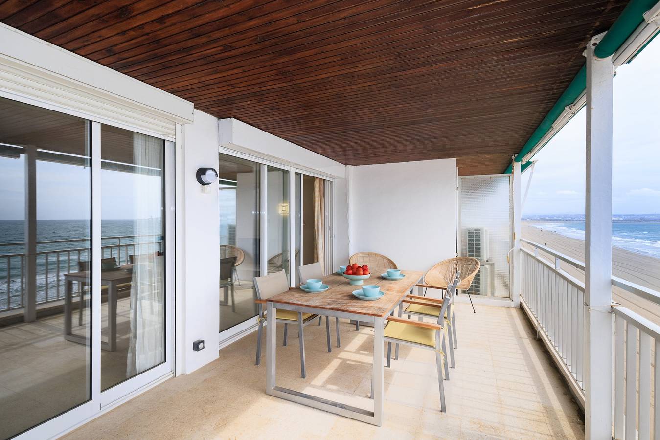 Apartamento entero, Primera línea | Vistas espectaculares al mar in La Pineda, Platja de la Pineda