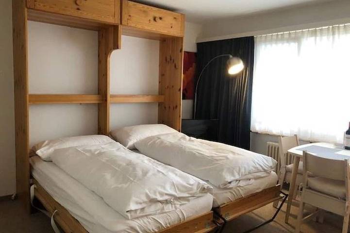 Ganze Wohnung, Paradies 04 Zweibettzimmer, Dusche oder Bad, Wc, 2-Bettwohnung Paradies 04 in Arosa, Plessur Alpen