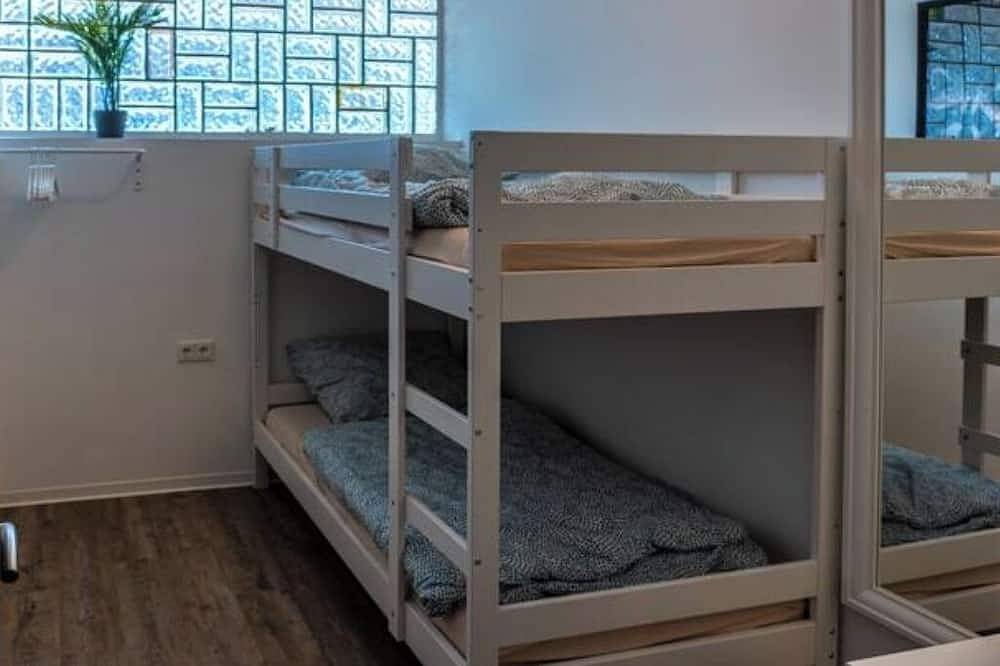 Ganze Wohnung, Alte Kneipe im neuen Design für bis zu 12 Personen in Bochum, Ruhrgebiet