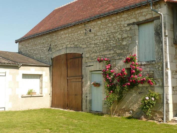 Location de vacances pour 6 personnes, avec vue et jardin, animaux acceptés à Cussay - 3