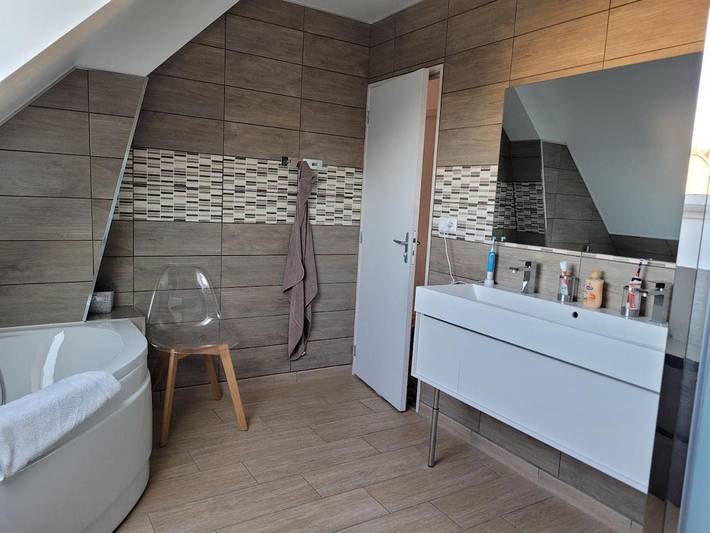 Location de vacances pour 8 personnes, avec jardin à Mulsanne - 4