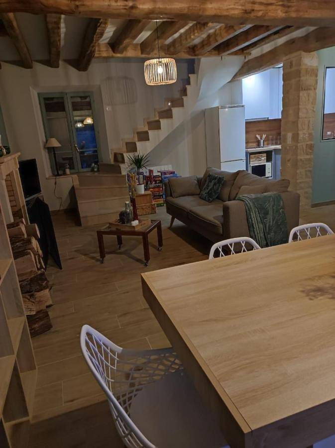Location de vacances pour 7 personnes, avec terrasse à Saint-Martin-en-Bière - 2