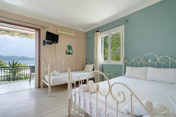 Gîte pour 3 personnes, avec balcon et jardin à Leucade - 3