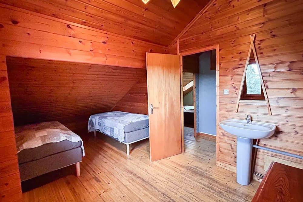 Homerez - Chalet familiar en Vagney + Jardín y Campo de Bowling in Vagney, Parque natural regional de los Ballons des Vosges