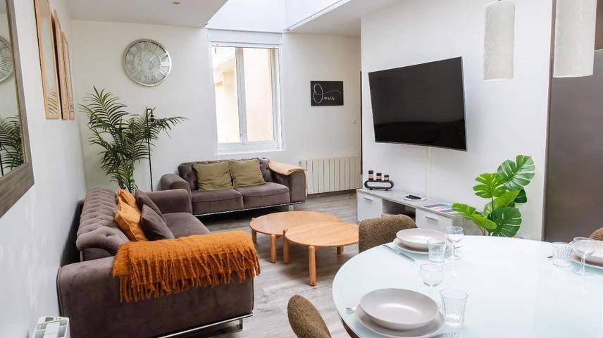 Gîte pour 5 personnes, avec Terrasse ainsi que Jardin et Vue à Cambrai