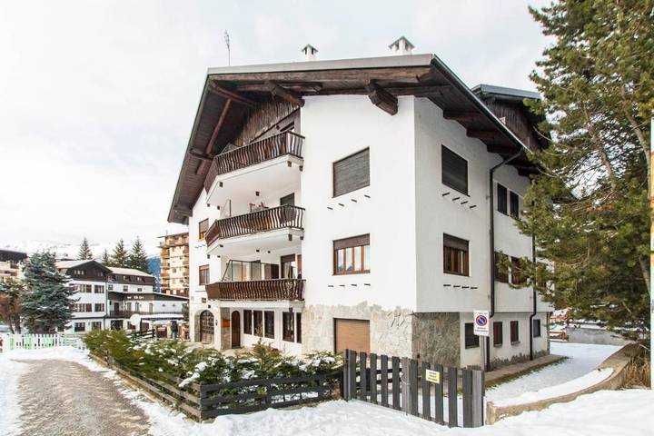 Ferienwohnung für 8 Personen, mit Ausblick und Garten - 1