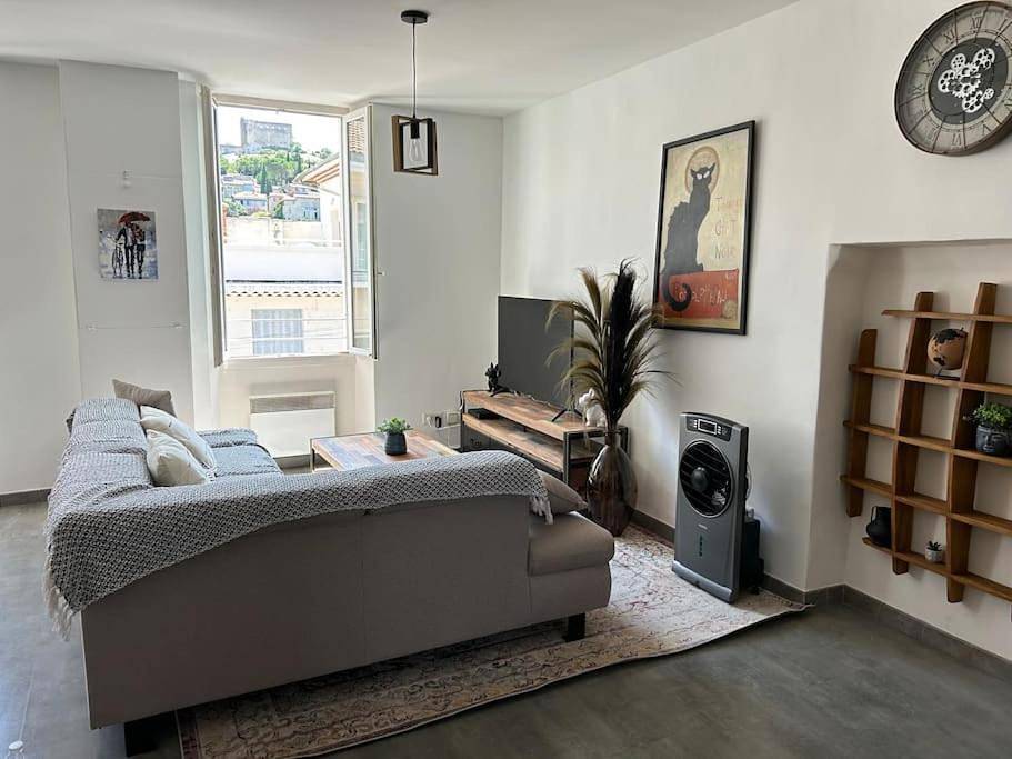 Appartement entier, Two-Bedroom Apartment in Vaison-la-Romaine, Parc naturel régional du Mont-Ventoux