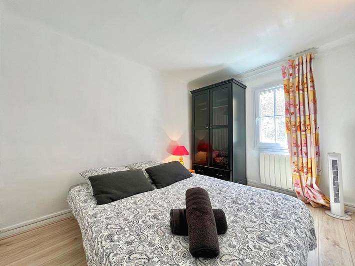 Gîte pour 6 personnes, avec vue et vue sur le lac à Miramas - 4