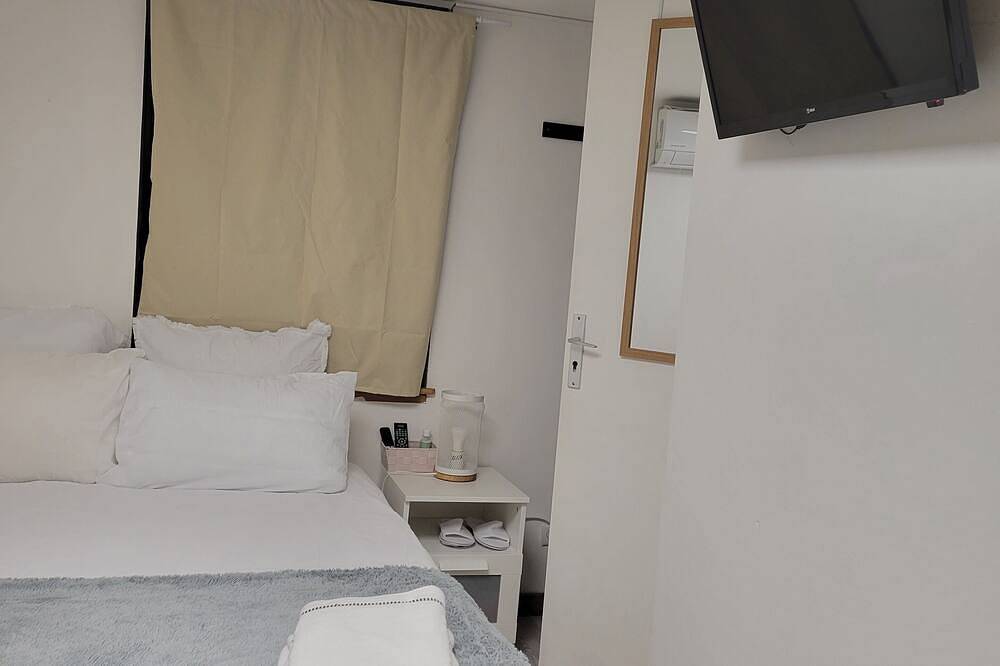 Studio Chaleureux Du Canal in Évry-Courcouronnes, Essonne