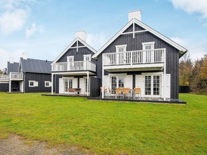 Ferienhaus für 8 Personen, mit Terrasse und Whirlpool sowie Sauna - 1