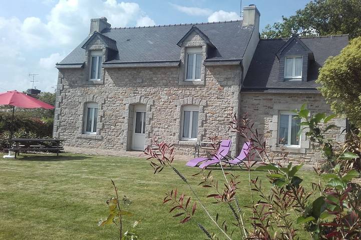Gîte pour 6 personnes, avec terrasse et jardin - 1