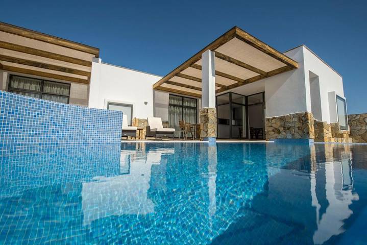 Club vacances pour 5 personnes, avec Terrasse et Jardin ainsi que Bassin pour enfant et Piscine dans Fuerteventura