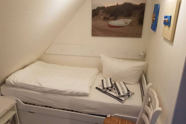Ganze Wohnung, 4 Dtv Sterne, Meerblick, Wäsche, Kurkarte, Parkplatz inkl & Hunde willkommen in Nordfriesische Inseln (Schleswig-Holstein) (Schleswig-Holstein), Wenningstedt