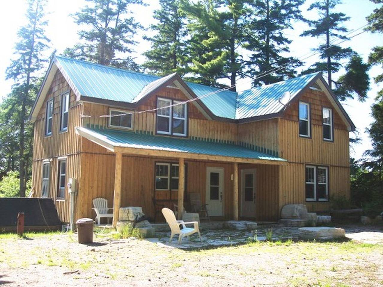 Casa de campo de 4 habitaciones en la isla de Manitoulin, ¡junto a Sandy Beach! in Lago Hurón (Canadá)