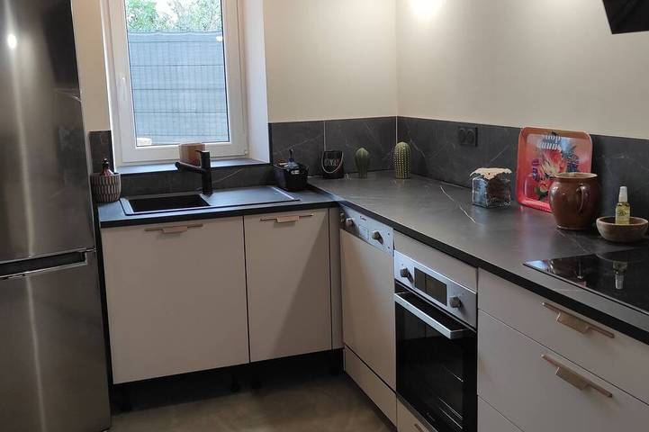 Gîte pour 8 personnes, avec jardin à Salazac - 2