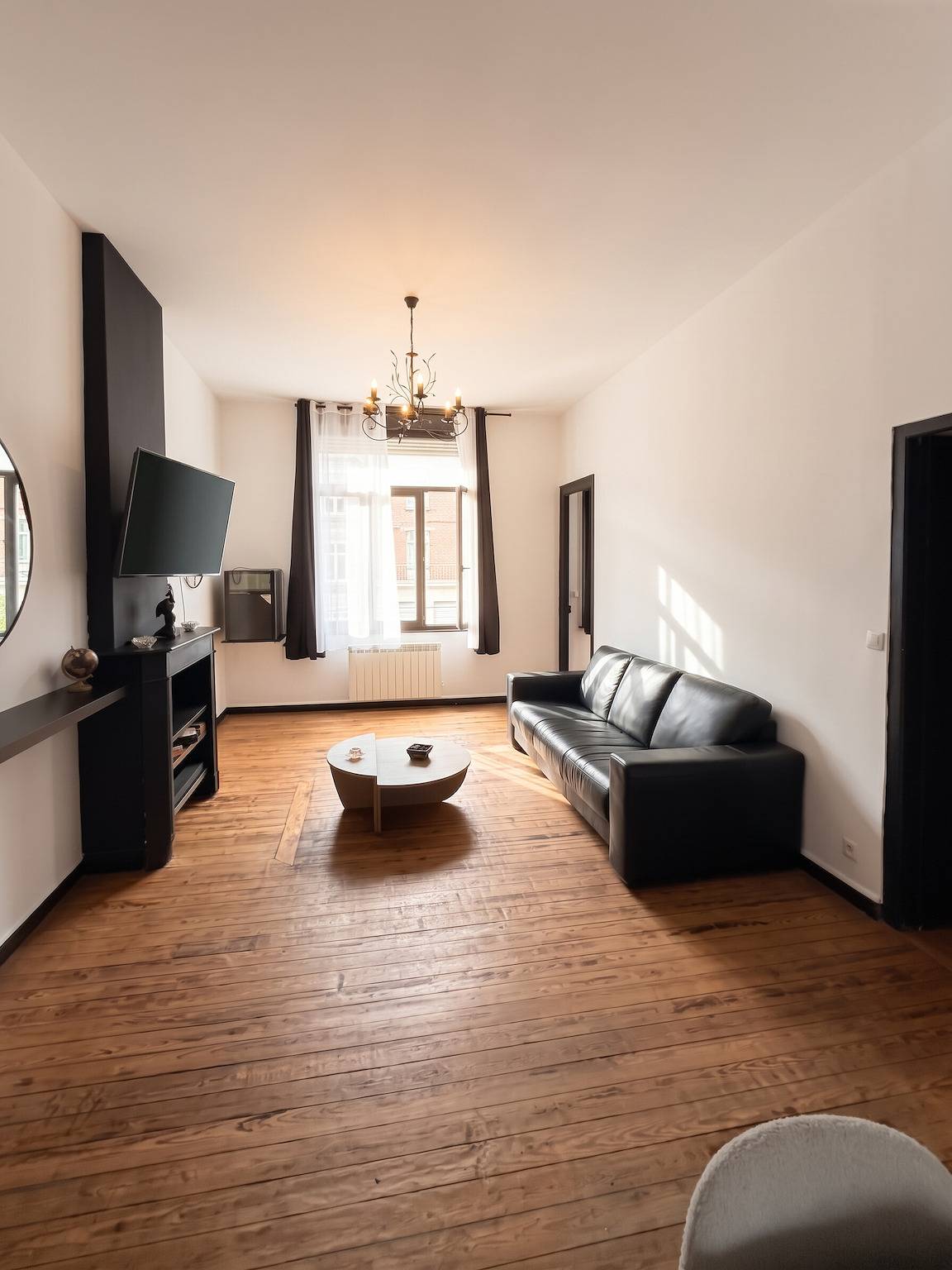 Apartamento entero, Apartment in Valenciennes 70 m², fireplace in Valenciennes, Región de Valenciennes