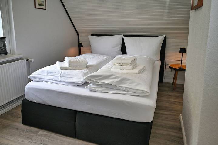 Ganze Wohnung, The Lodge Ii - mit privater Gartennutzung und Strandkorb in Hafen Büsum, Büsum