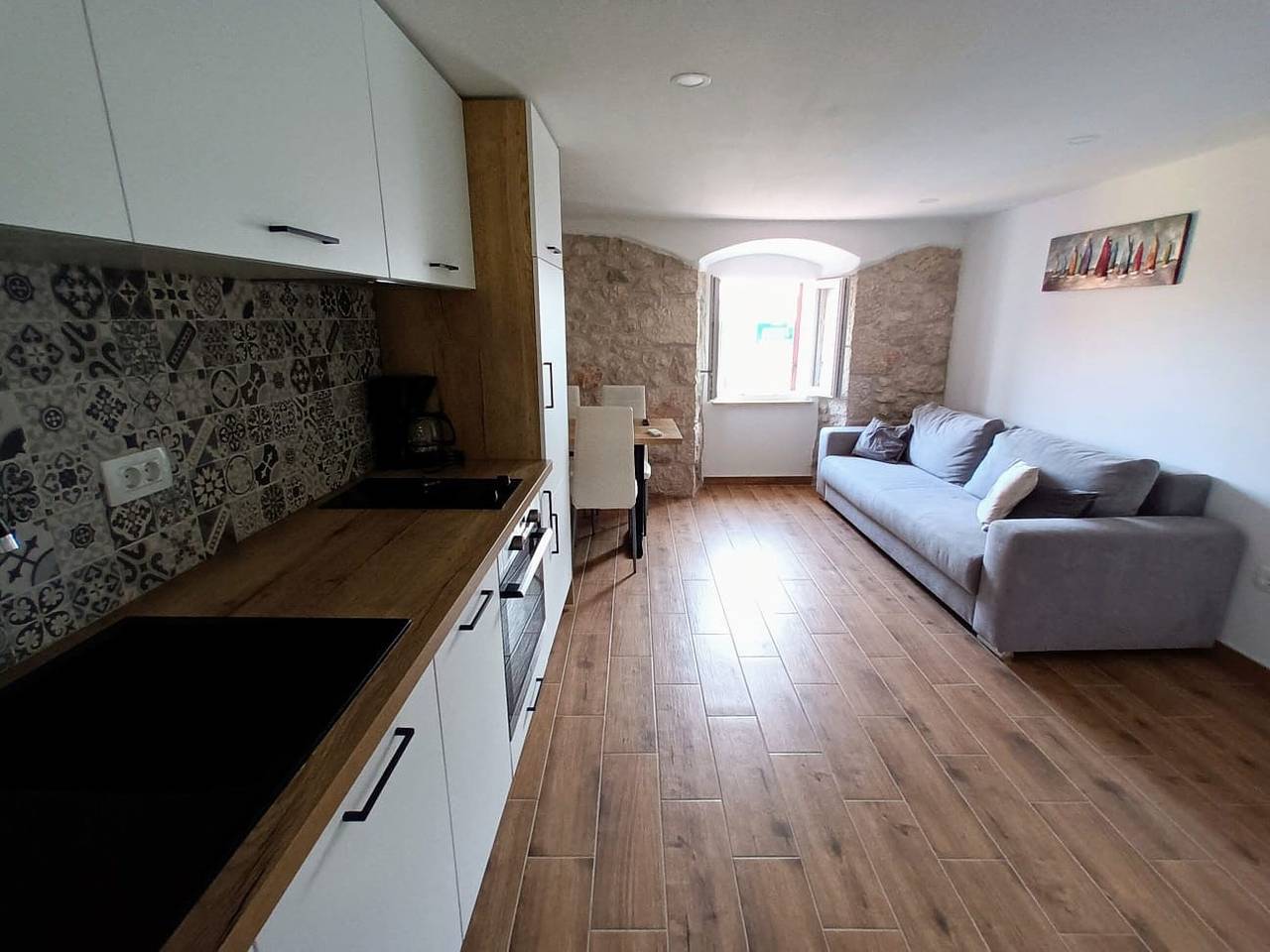 Entire apartment, Modern equipped apartment in the  center of Baška, near the sea in Baska, Krk