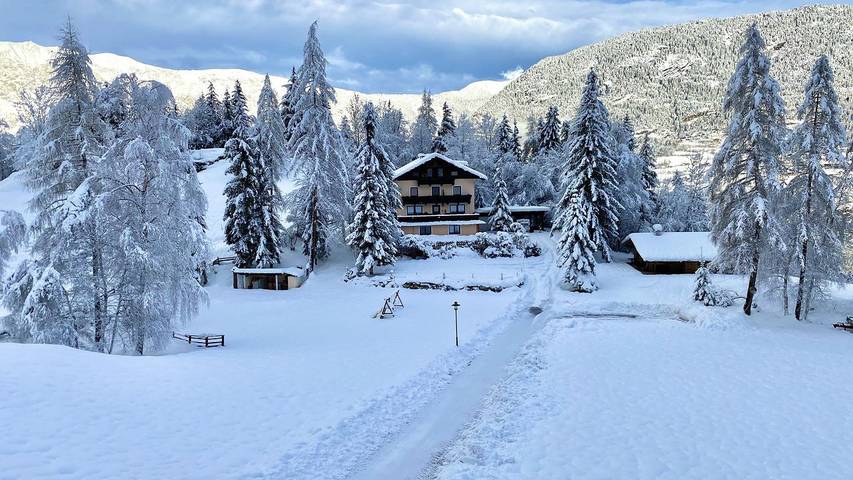 Vakantiewoning voor 4 personen, with tuin and uitzicht op het meer as well as balkon in Sautens