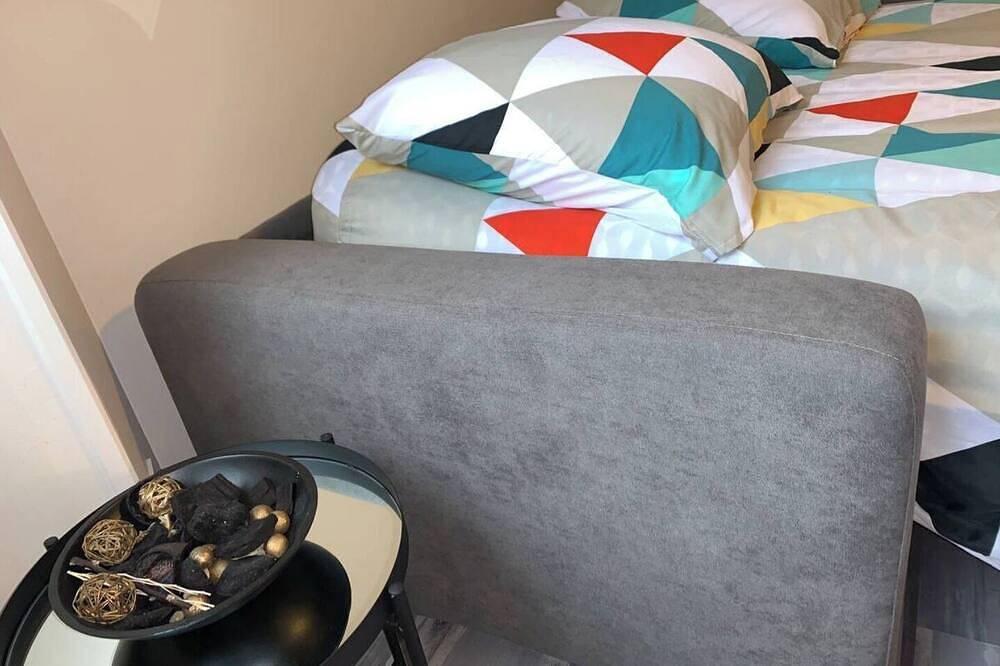 Entire apartment, 🌠Au Petit Chaleureux🌠 City center - Wi-Fi - free parking in Niort, Niort region