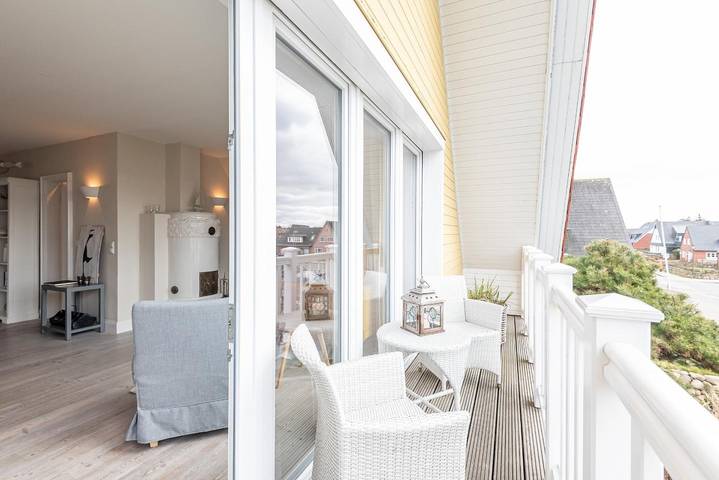 Ganze Wohnung, Wunderschöne 3-Zimmer Ferienwohnung mit ca. 92 m², für bis zu 4 Personen in Wenningstedt, Sylt