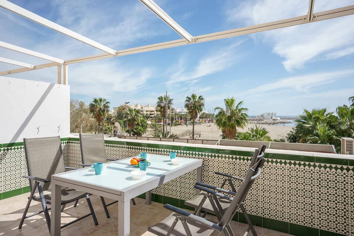 Ganze Wohnung, Beachfront in Benalmadena by Costarentals in Benalmádena Costa, Benalmádena