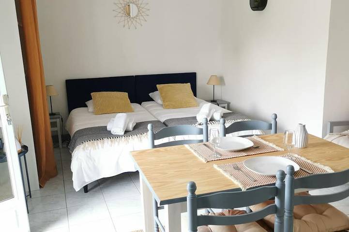 Gîte pour 2 personnes, avec jardin et piscine à Chaillé-les-Marais - 2