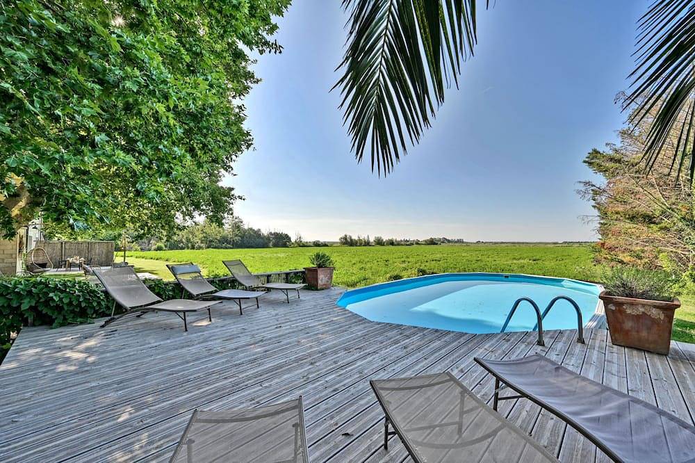 La Maison de Campagne***, in Provence Gîte with swimming pool and bicycles in Beaucaire, Nimes und Umgebung