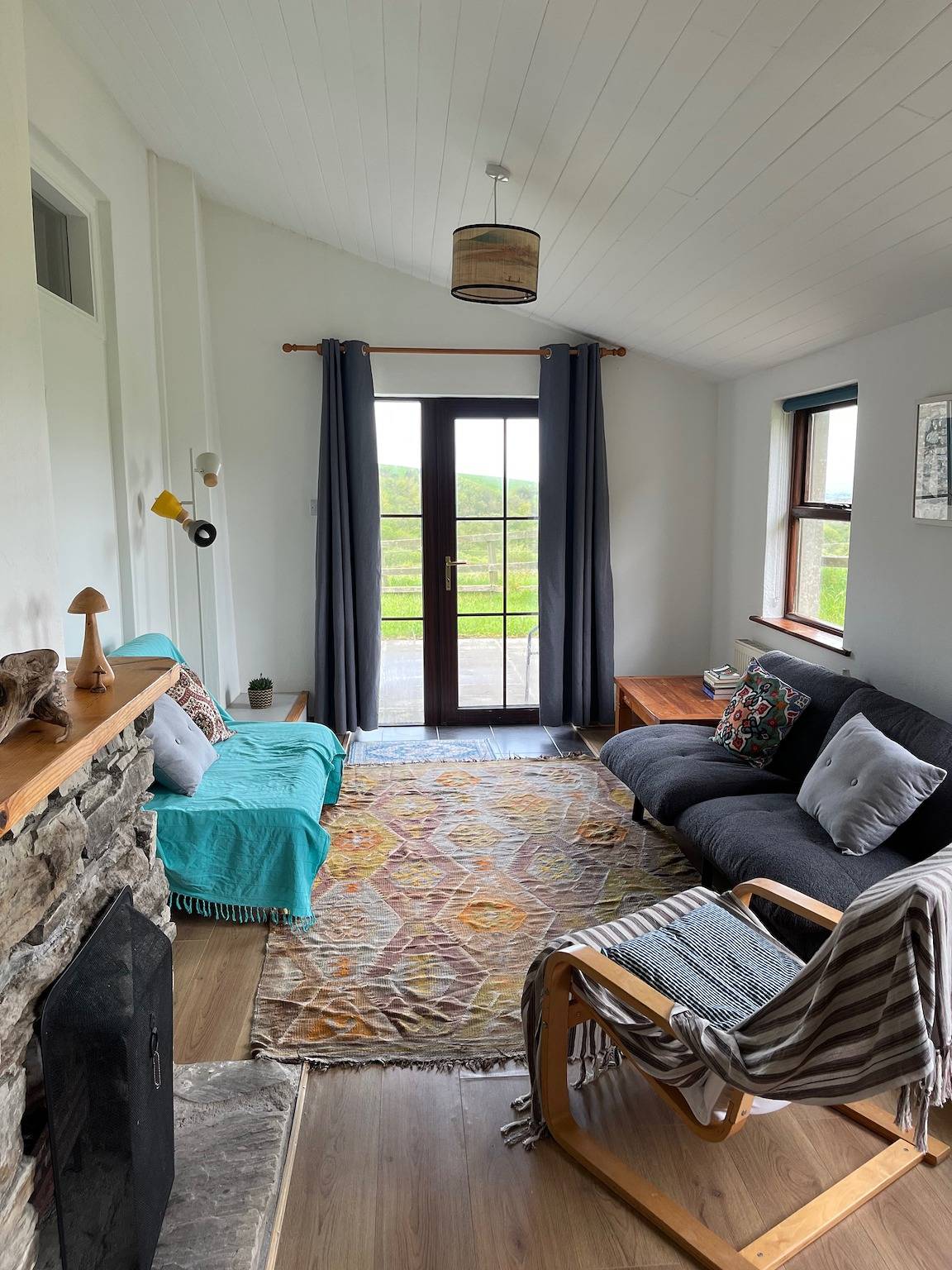 Geheel vakantieappartement, Apartment Sleeps 2 with Parking in County Cork