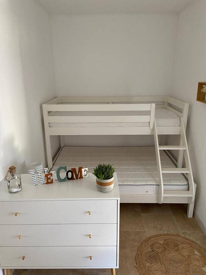 Gîte pour 5 personnes, avec Jacuzzi et Terrasse ainsi que Jardin et Vue à Marcillac-Saint-Quentin - 4