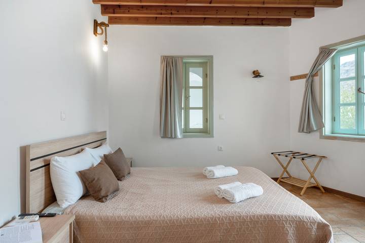 Entire apartment, Room 'Double  Sea View  No 5' with Sea View, Wi-Fi and Air Conditioning in Skala (Patmos), Patmos