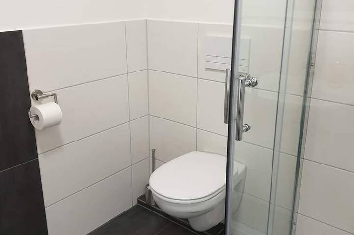 Ganze Wohnung, Ferienwohnung gemütlich im Dg in Alzey, Landkreis Alzey-Worms