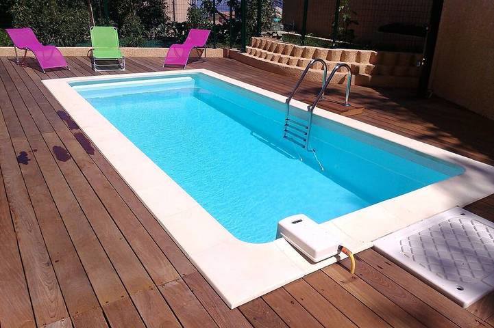 Ferienhaus für 4 Personen, mit Balkon und Pool in Piana