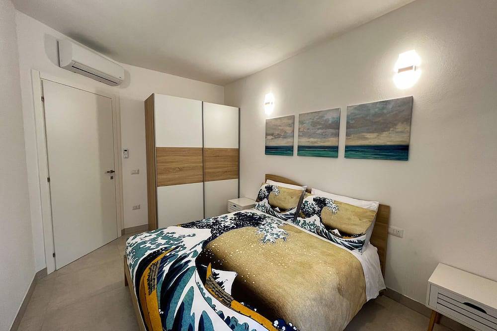 Entire apartment, Graceful apartment near the beach in Torregrande, Oristano