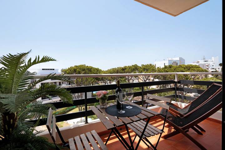 Location de vacances pour 5 personnes, avec bassin pour enfant et jardin à Vilamoura