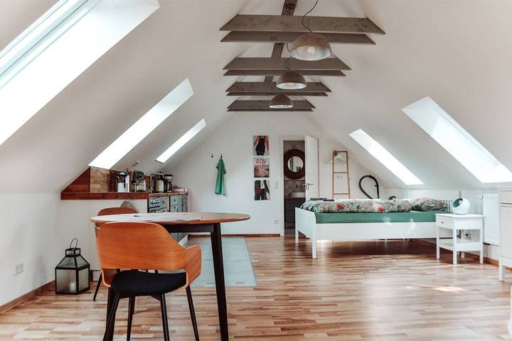 Ferienwohnung für 2 Personen, mit Seeblick und Pool sowie Sauna und Garten - 1