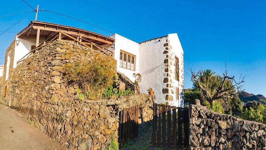 Casa rural para 6 personas, con jardín y vistas, Se admiten mascotas en El Hierro - 3