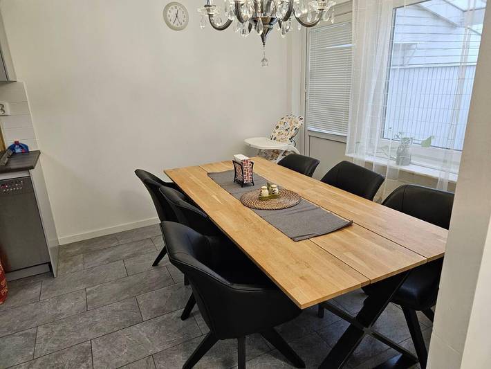 3Br House, Sleeps 7 with Balcony-Garden-Bbq-FreeP in Malmö, Schwedische Ostsee