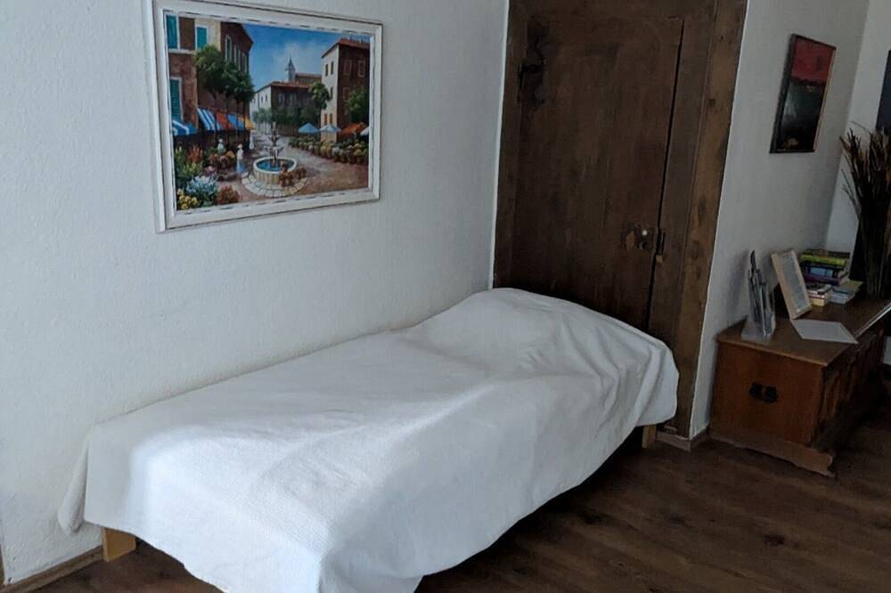 Appartement entier, Appartement-Sdb privée avec baignoire-von Essen in Arnsberg, Arrondissement du Haut-Sauerland
