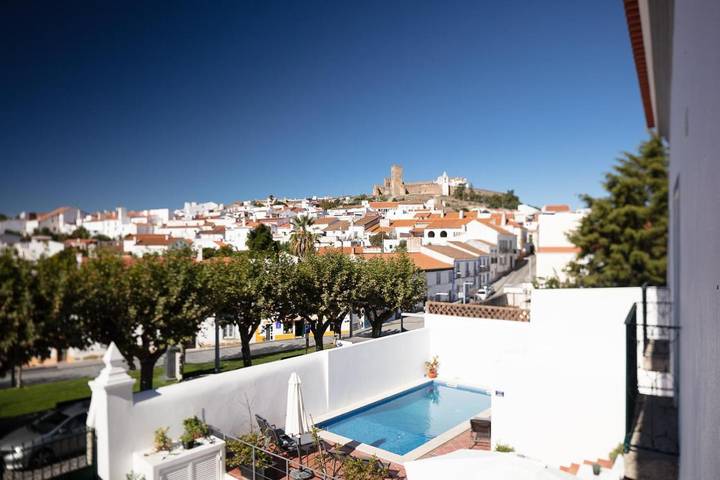 Pousada para 2 pessoas, com piscina e jardim em Arraiolos