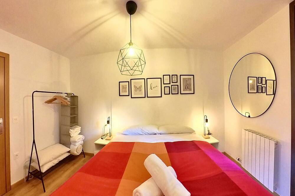 Appartement entier, Mimosa 5 with terrace - tucasaenlospirineos in Escarrilla, Sallent de Gállego